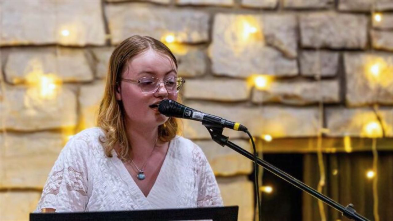 Image of Alexa Wilsey: Exploring Justice and Memory through Songwriting